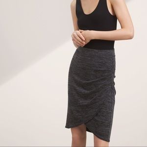 Aritzia Wilfred Free Tyra Skirt